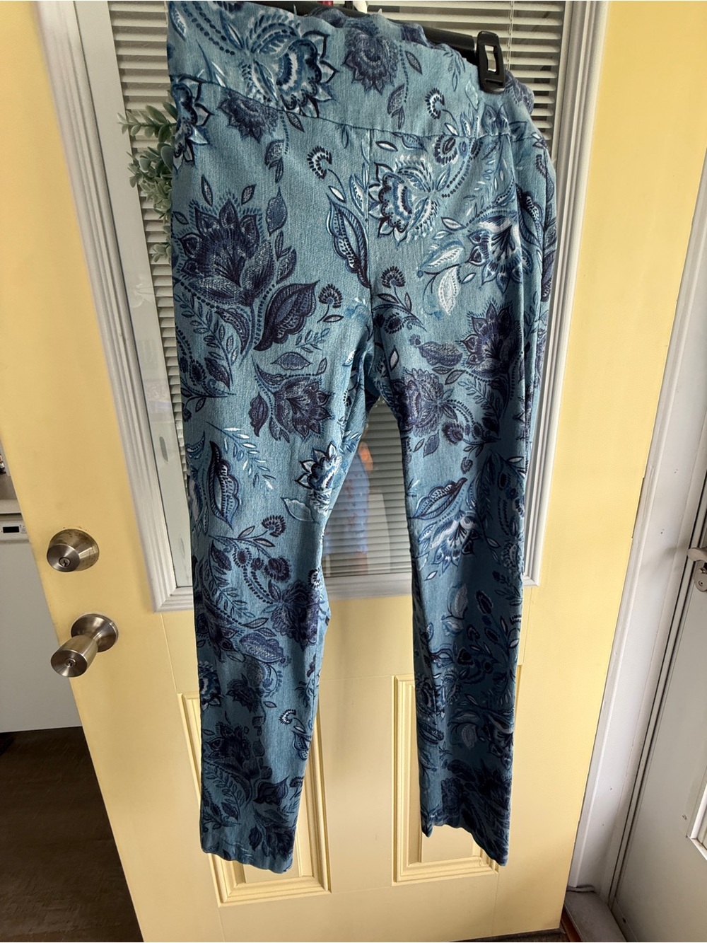 New Directions Blue Paisley Floral Fabric Jean Leggings